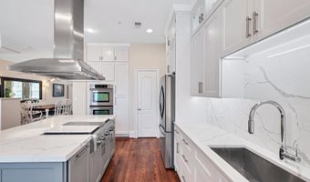 705 LYLES Ln, Alexandria, VA 22314