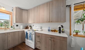 611 E 3Rd St St, Bridgewater, SD 57319