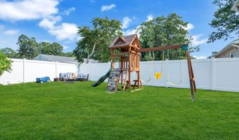 728 Neptune Ave, Beachwood, NJ 08722