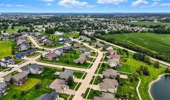 430 Carlyle Dr, North Liberty, IA 52317