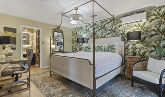 128 Lee St, Biloxi, MS 39530