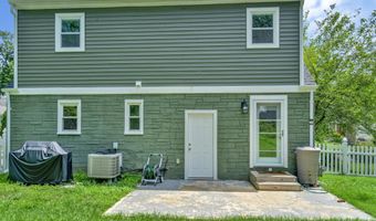 6024 RIXEY Dr, Alexandria, VA 22303