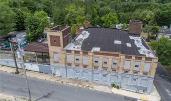 365 Whitehall St, Allentown, PA 18102