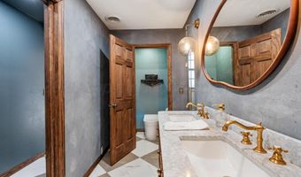 907 BROADMOOR St, Amarillo, TX 79106