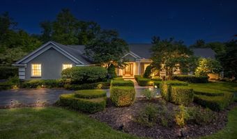 330 N Countryside Dr, Ashland, OH 44805