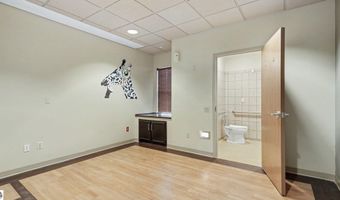 842 W Warwick Dr, Alma, MI 48801