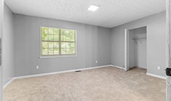 7220 Crestside Dr, Austell, GA 30168