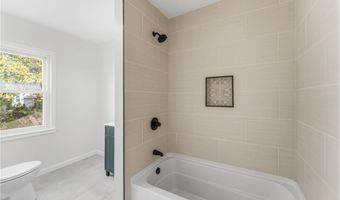 26 Alto St, Cranston, RI 02920