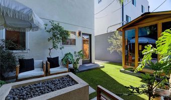 2153 S West View St, Los Angeles, CA 90016