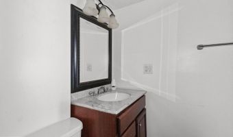 5219 NEWTON St #T-3, Bladensburg, MD 20710