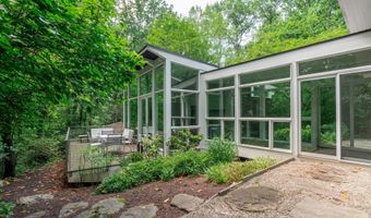 7201 BROXBURN Dr, Bethesda, MD 20817