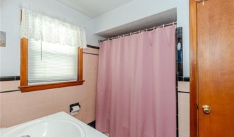 218 S Hull St, East Providence, RI 02914
