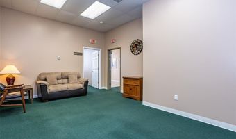 94 Northport Dr, Alton, IL 62002