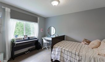 1712 Levee Ave, Anoka, MN 55303