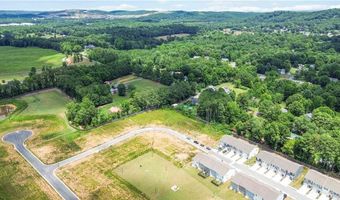 160 Village Green Dr NW, Adairsville, GA 30103
