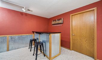 4700 Rural Oaks Dr SE, Alexandria, MN 56308
