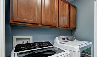 6052 Pine Bluff Dr, Avon, IN 46123