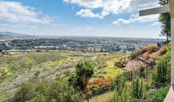 7945 Shadow Hill Dr, La Mesa, CA 91941