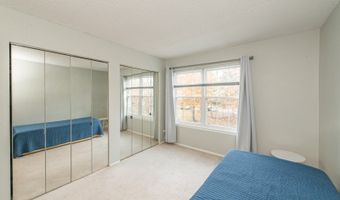 249 Robertson Way 249, Bayonne, NJ 07035