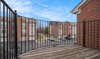 222 W Oakbrook Dr, Ann Arbor, MI 48103