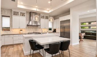 1 Moonfire Dr, Las Vegas, NV 89135