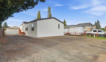 20815 WALNUT St, Aurora, OR 97002