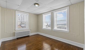 2 S Hartford Ave, Atlantic City, NJ 08401