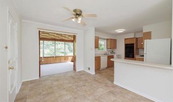 5004 EASTCHESTER Cir, Alexandria, VA 22310