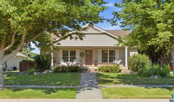 501 N Pasque Flower Trl, Brandon, SD 57005
