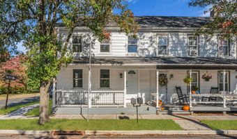 35 Church St, Allentown, NJ 08501