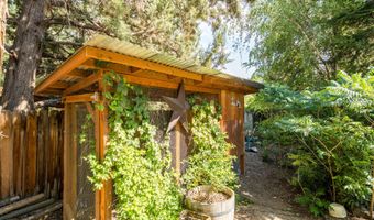 796 SE Briarwood Ct, Bend, OR 97702