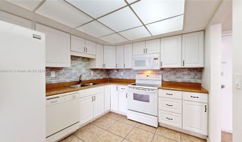 18011 Biscayne Blvd 903, Aventura, FL 33160