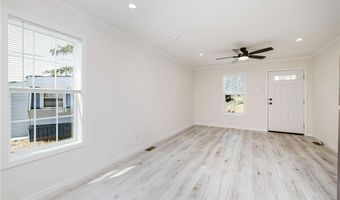 1346 Newport Ave, Attleboro, MA 02703