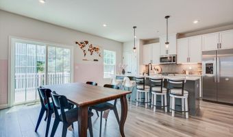 220 Anchor Way 3820, Aberdeen, NJ 07721