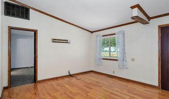 19038 Farm Road 2020, Aurora, MO 65605