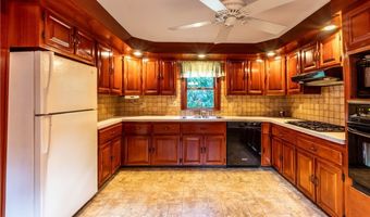 1187 Sandridge Rd, Alden, NY 14004