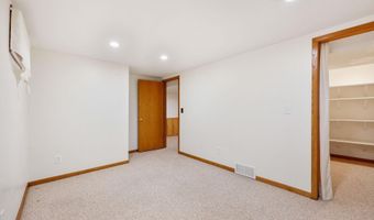 5406 Big Bow Rd, Fitchburg, WI 53711