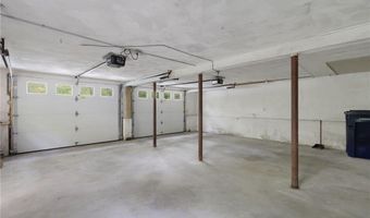 350 Essex Rd, North Kingstown, RI 02852