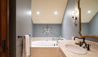 40 Fox Hollow Gulch Rd, Bellevue, ID 83313