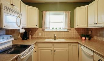 7166 State Route T Hwy, Amazonia, MO 64421