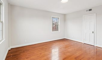 305 WHITTIER St NW 301, Washington, DC 20012