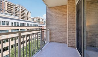 820 N POLLARD St 801, Arlington, VA 22203