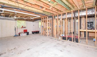 1500 LAKE Cir, Alexander City, AL 35010