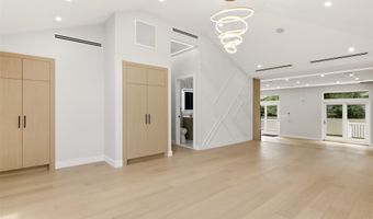 109 Nassau Dr, Albertson, NY 11507