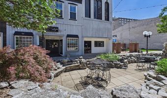 119 W 3rd St, Alton, IL 62002
