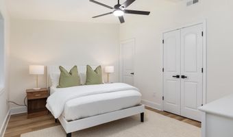 139 LAURA Ct, Basye, VA 22810