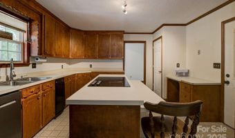 589 White Pines Cir, Camden, SC 29020
