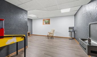 4700 Rural Oaks Dr SE, Alexandria, MN 56308