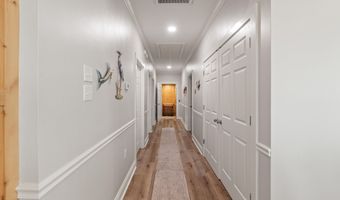 5004 Oak St, Bay St. Louis, MS 39520