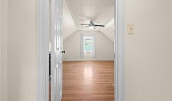 36 Westhill Dr, Cranston, RI 02920